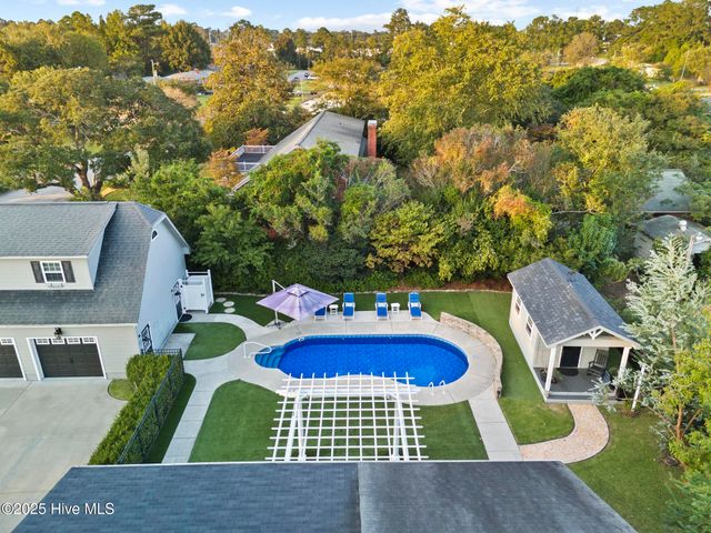 406 Carmen Avenue, Jacksonville, NC 28540