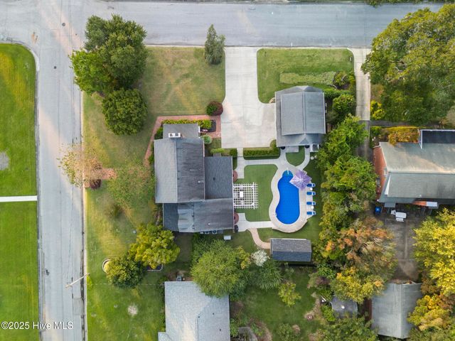 406 Carmen Avenue, Jacksonville, NC 28540