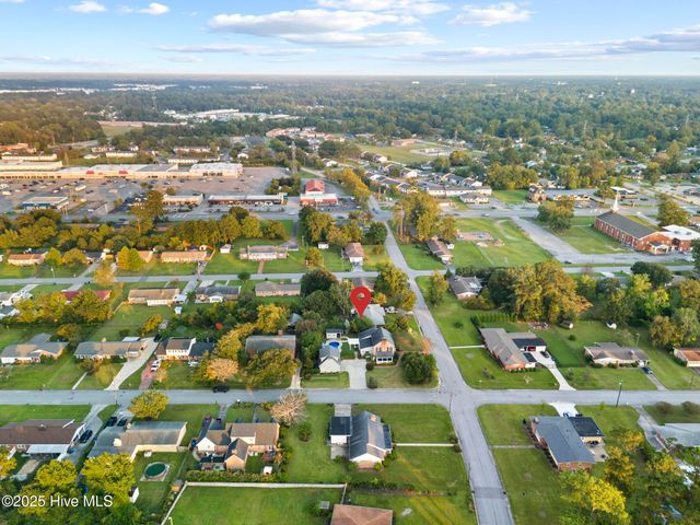 406 Carmen Avenue, Jacksonville, NC 28540