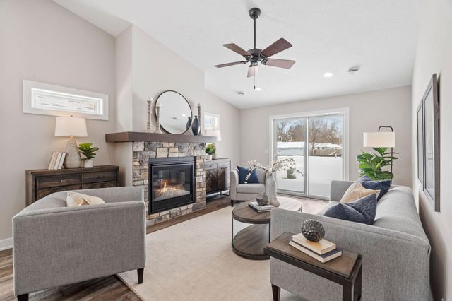 2654 Delaware Avenue, North Saint Paul, MN 55109