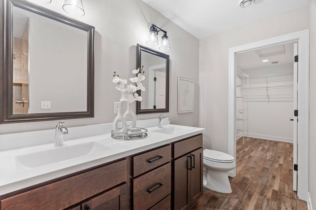 2654 Delaware Avenue, North Saint Paul, MN 55109