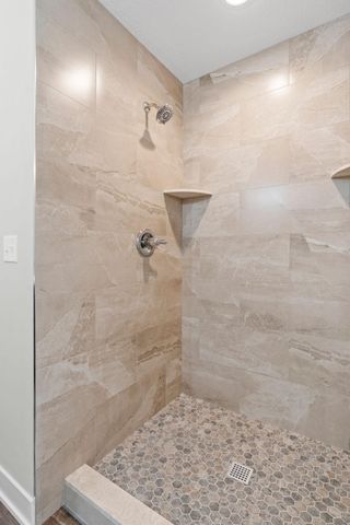 2654 Delaware Avenue, North Saint Paul, MN 55109