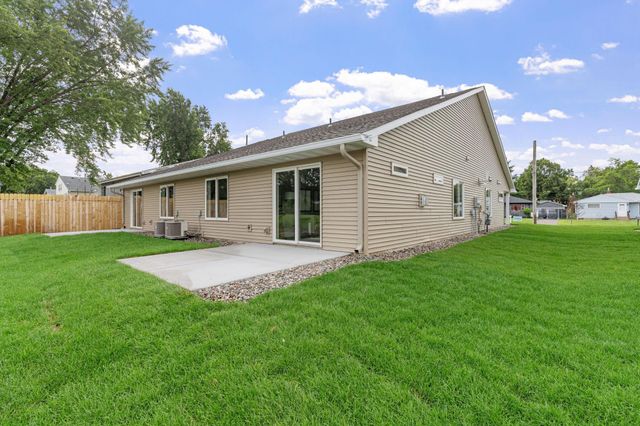 2654 Delaware Avenue, North Saint Paul, MN 55109