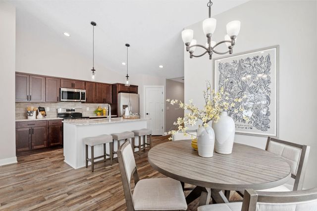 2654 Delaware Avenue, North Saint Paul, MN 55109