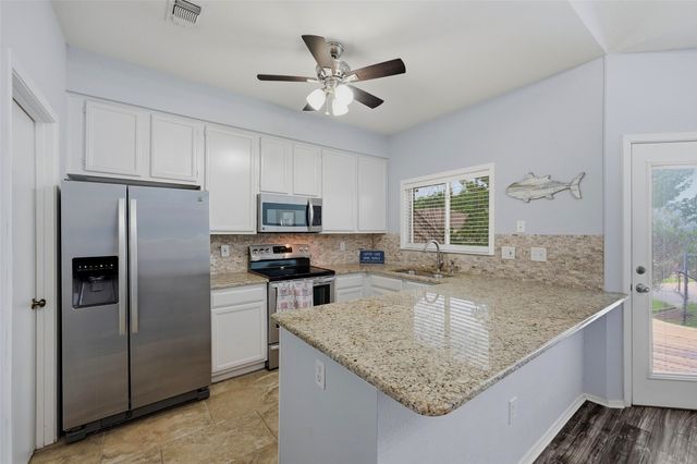 110 Summer Place Circle, Pottsboro, TX 75076