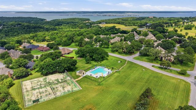 110 Summer Place Circle, Pottsboro, TX 75076