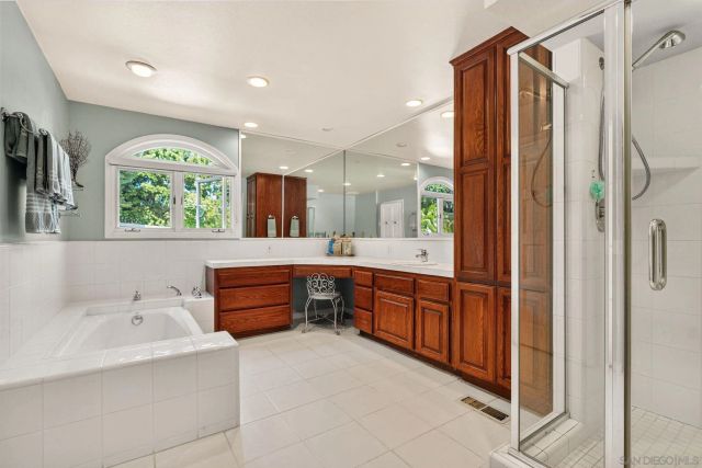 5860 Calle Camposeco, Rancho Santa Fe, CA 92067