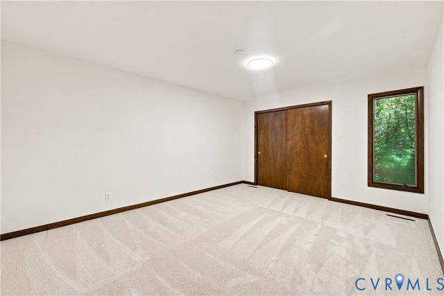 11931 Durrington Dr, North Chesterfield, VA 23236