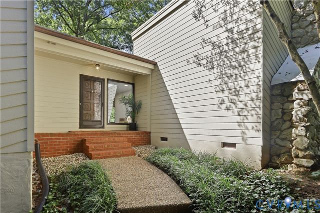 11931 Durrington Dr, North Chesterfield, VA 23236