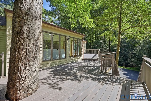 11931 Durrington Dr, North Chesterfield, VA 23236