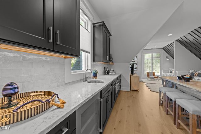 1208 Hunting Ridge Road, Raleigh, NC 27615