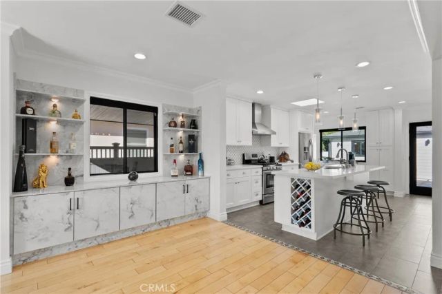 5810 Ranchito Avenue, Los Angeles, CA 91401