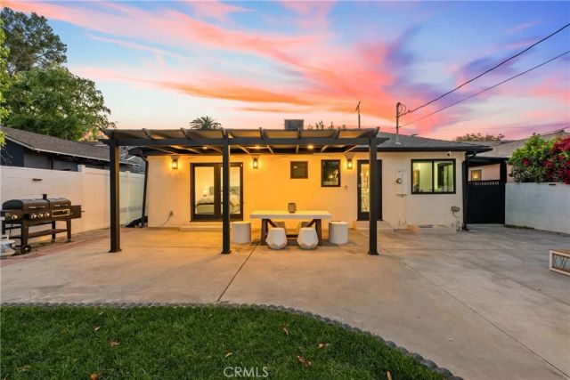5810 Ranchito Avenue, Los Angeles, CA 91401
