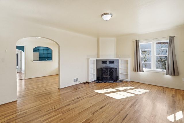 408 Amherst Drive SE, Albuquerque, NM 87106