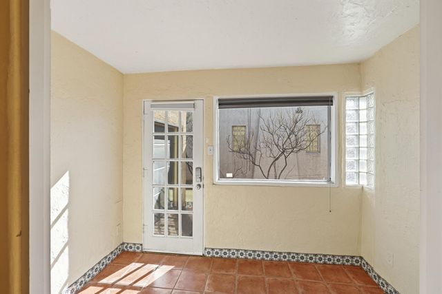 408 Amherst Drive SE, Albuquerque, NM 87106