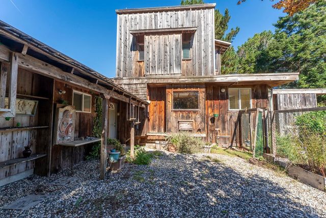 9001 N Highway 1, Mendocino, CA 95460