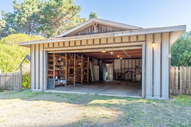 9001 N Highway 1, Mendocino, CA 95460