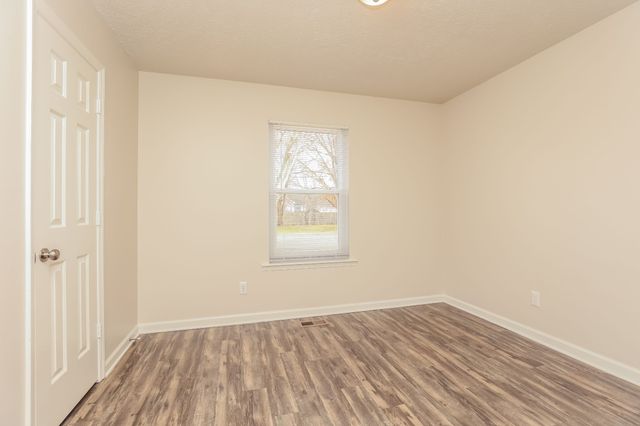 1143 Woods Edge Dr, Murfreesboro, TN 37130