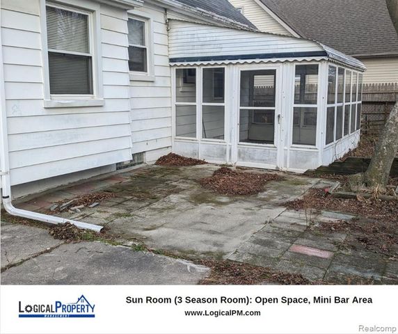 14700 Veronica Avenue, Eastpointe, MI 48021