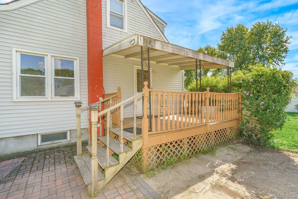 214 Root Avenue, Central Islip, NY 11722 — photo 5