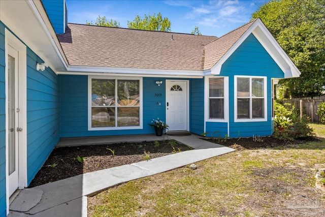 3009 Bob White Dr, Mary Esther, FL 32569