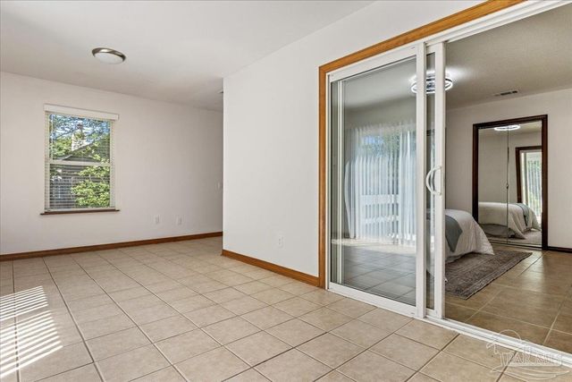 3009 Bob White Dr, Mary Esther, FL 32569