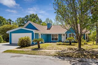 3009 Bob White Dr, Mary Esther, FL 32569