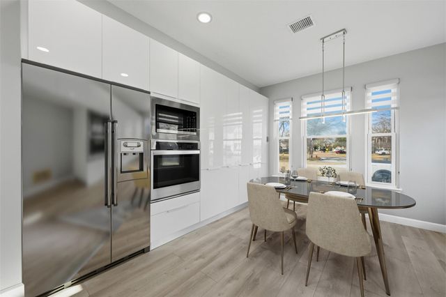 12207 Meadows Crest Drive, Stafford, TX 77477