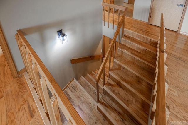 215 Pine Hill Rd, Fairfield Bay, AR 72088