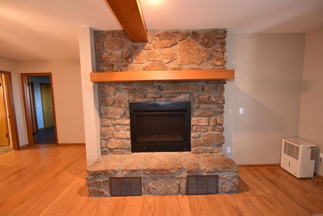 215 Pine Hill Rd, Fairfield Bay, AR 72088