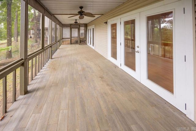 215 Pine Hill Rd, Fairfield Bay, AR 72088