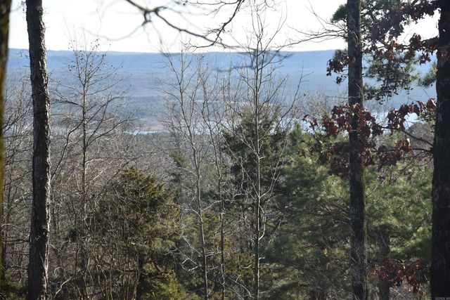 215 Pine Hill Rd, Fairfield Bay, AR 72088