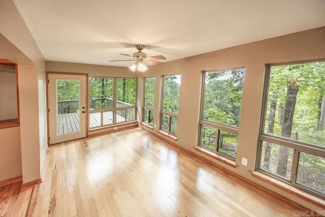 215 Pine Hill Rd, Fairfield Bay, AR 72088