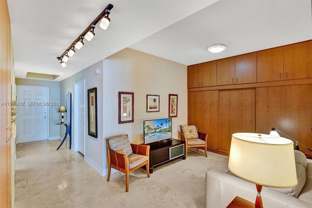 3340 NE 190th St 1409, Aventura, FL 33180