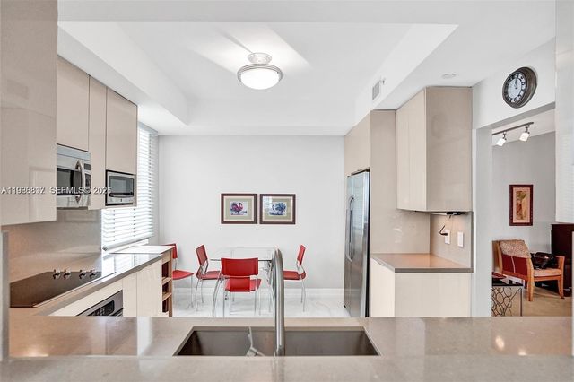 3340 NE 190th St 1409, Aventura, FL 33180
