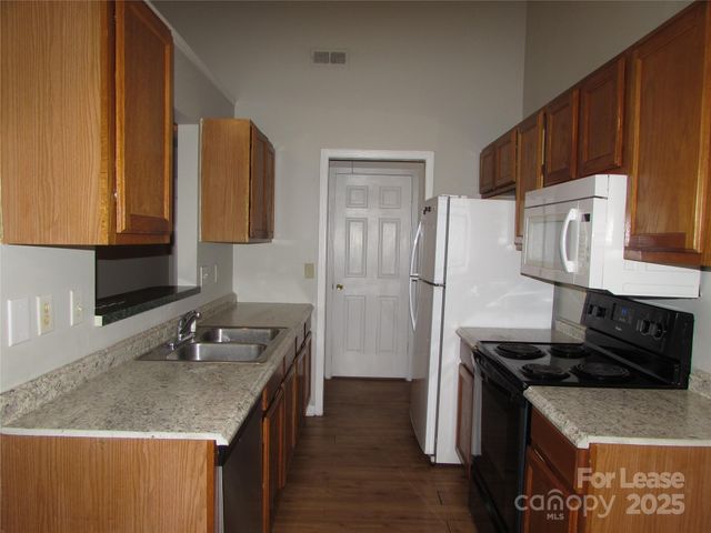 3523 Tracy Glenn Court, Charlotte, NC 28269