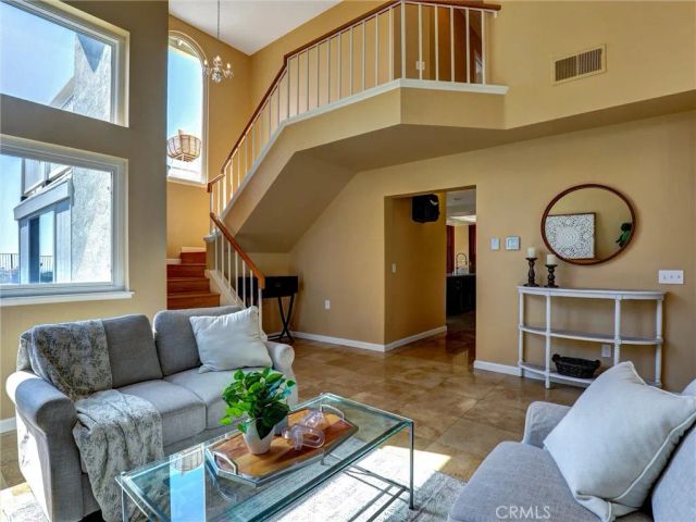 21095 Skylark Drive, Lake Forest, CA 92630