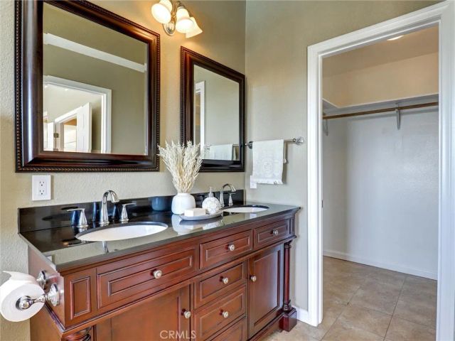 21095 Skylark Drive, Lake Forest, CA 92630