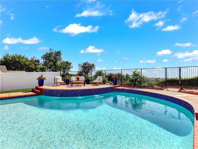21095 Skylark Drive, Lake Forest, CA 92630