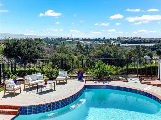21095 Skylark Drive, Lake Forest, CA 92630