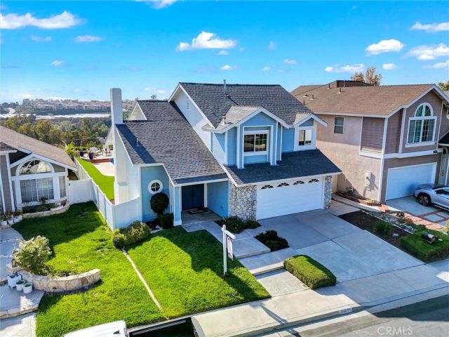 21095 Skylark Drive, Lake Forest, CA 92630
