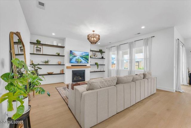 2182 Butte Creek Drive, Sparks, NV 89436