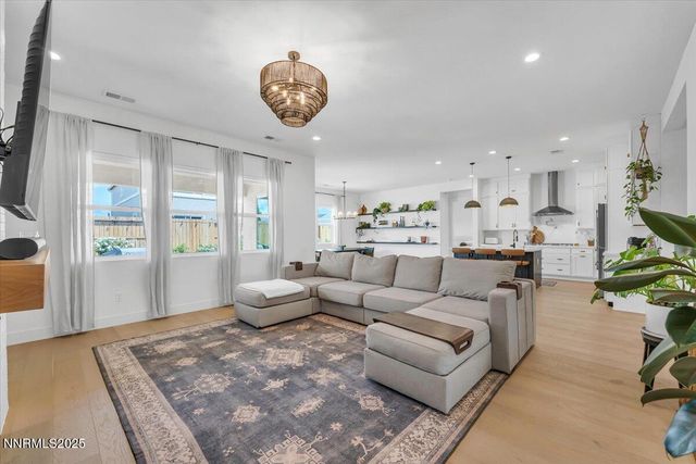 2182 Butte Creek Drive, Sparks, NV 89436