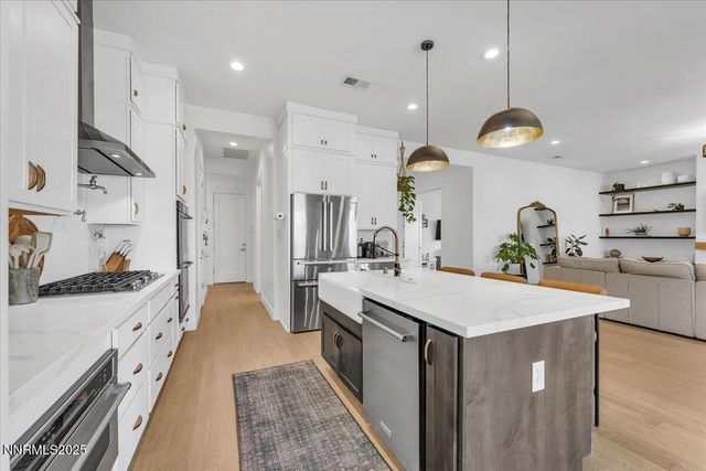 2182 Butte Creek Drive, Sparks, NV 89436