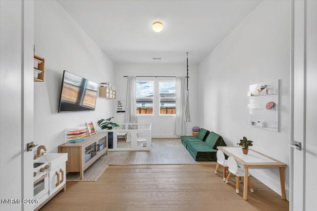 2182 Butte Creek Drive, Sparks, NV 89436