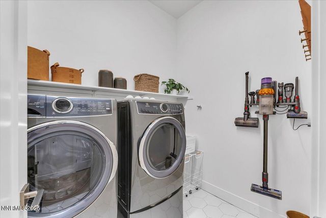 2182 Butte Creek Drive, Sparks, NV 89436