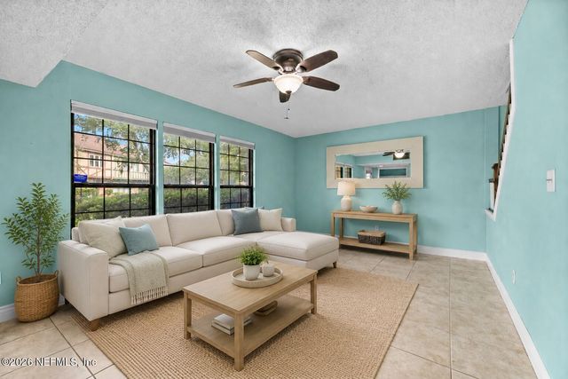 8203 SUTTON Place N, Jacksonville, FL 32217