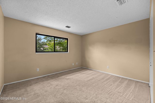 8203 SUTTON Place N, Jacksonville, FL 32217