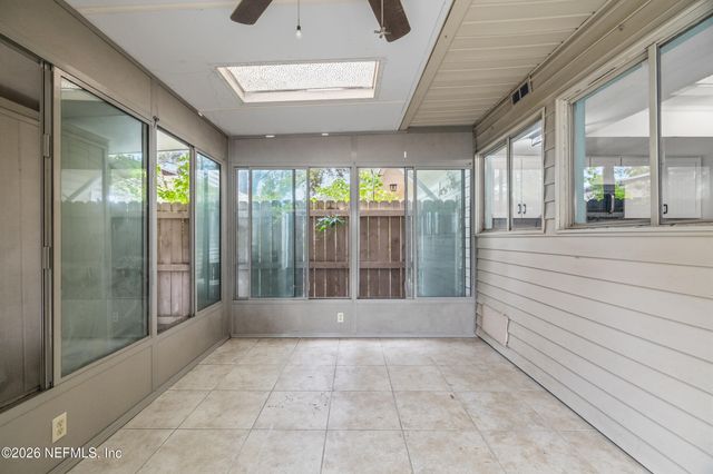 8203 SUTTON Place N, Jacksonville, FL 32217