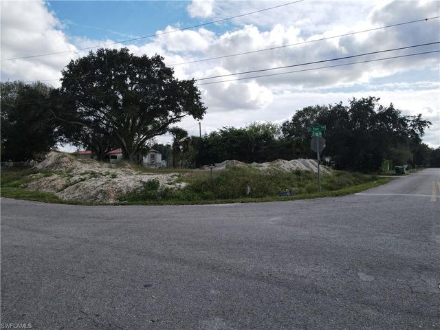 614 El Paso TRL, Immokalee, FL 34142